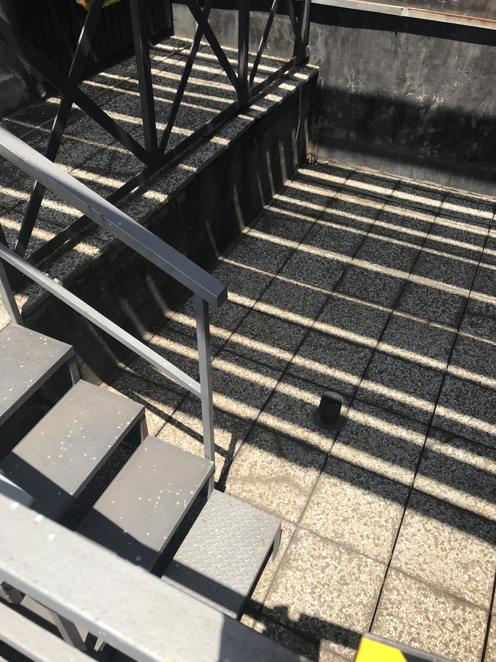 Terrazzo tecnico prima dei lavori di impermeabilizzazione